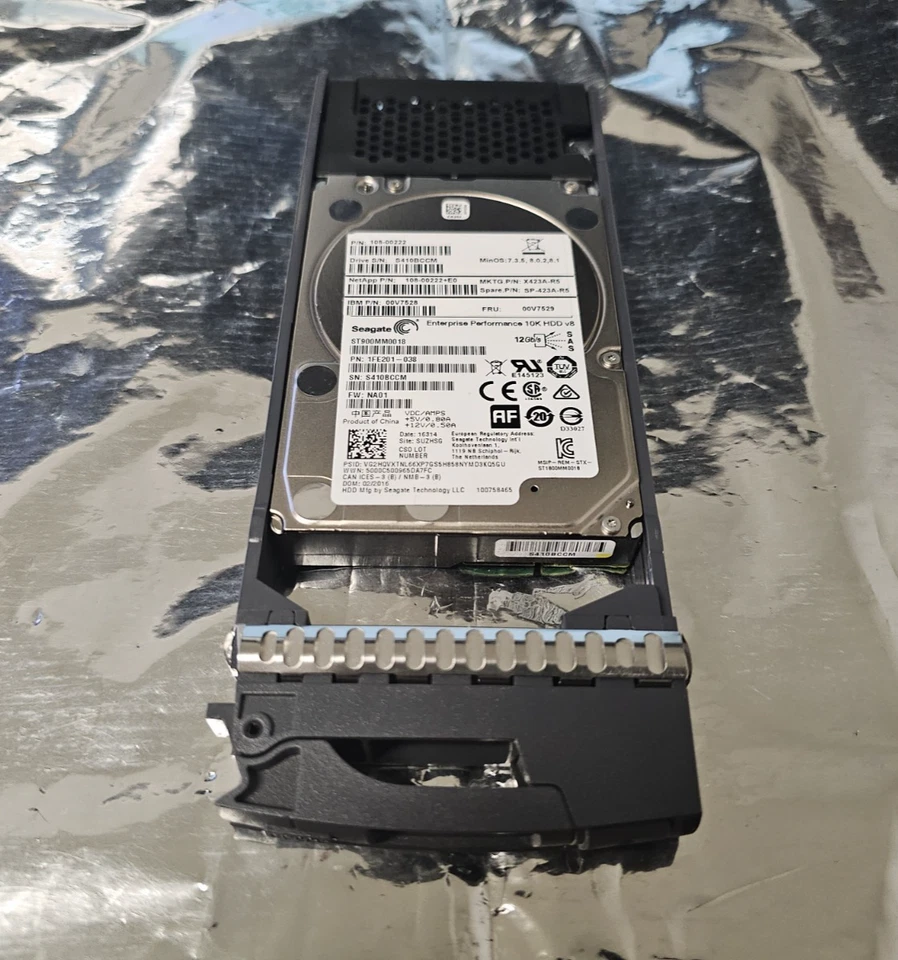900GB NetApp Seagate ST900MM0018, 10K RPM 12Gb/s 2.5" SAS Hard Drive FRU 00V7529 - Image 2 of 4