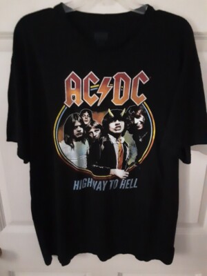 ac/dc highway to hell t-shirt 100% Soft Cotton.  X-large. Machine Wash & DRY....