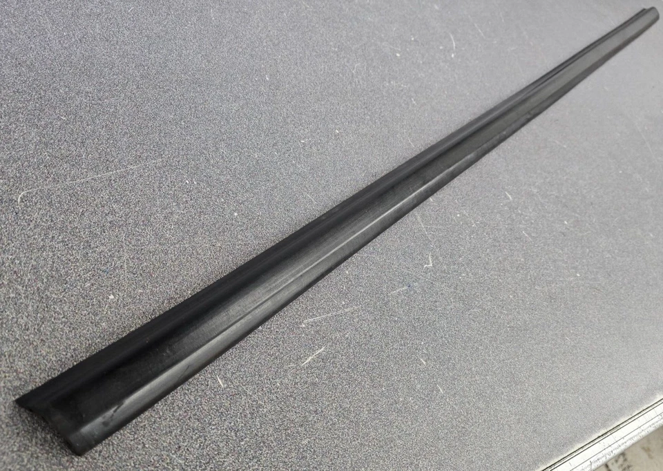 BONITO USADO ORIGINAL PORSCHE 911 912E CARRERA BASCULANTE PANEL GOMA INSERTO Foto 2 de 4