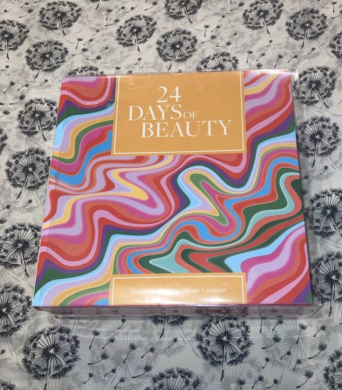 Belk 24 Days Of Beauty Tools Christmas Advent Calendar Women’s Gift Makeup
