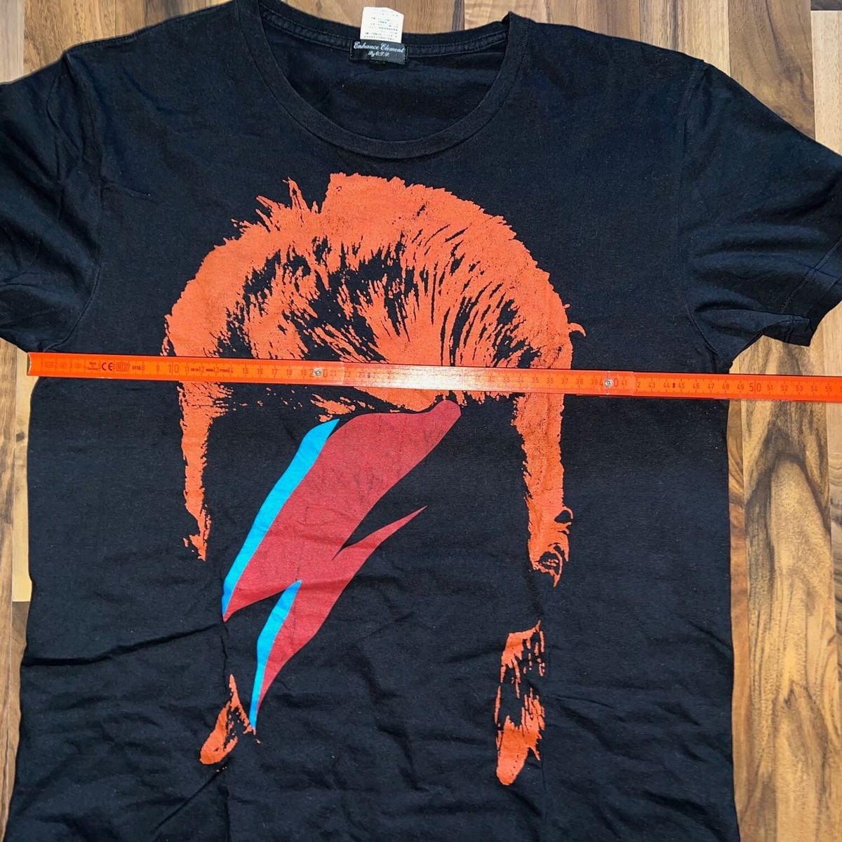 rare vintage OVER THE STRIPES icon T-SHIRT DAVID BOWIE from 2009