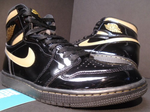 NIKE AIR JORDAN 1 RETRO I HIGH OG 