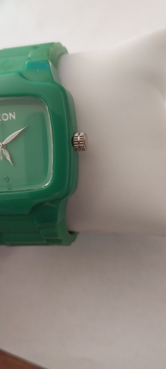 ULTRA RARE Nixon GREEN RUBBER PLAYER edition watch Rare | eBay