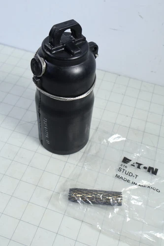 Eaton Deadbreak Protective Cap 25KV Class 600 Amp w/ Drain Wire, Permanent Stud