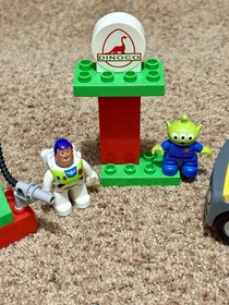 LEGO Duplo Toy Story Pizza Planet Truck Complete Set 5658