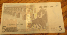5 Euro Banknote 2002 Issue - Circulated European Union X02001571544