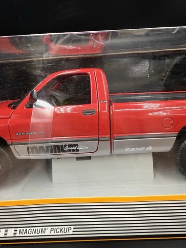 CASE IH DODGE Ram 2500 V10 Pickup Diecast Pickup Truck ERTL NIB 1:18 MAGNUM SE - Picture 9 of 10