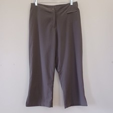 Chicos Pants Zenergy Small Brown Capri CropFlat Front Office Casual Golf Outdoor