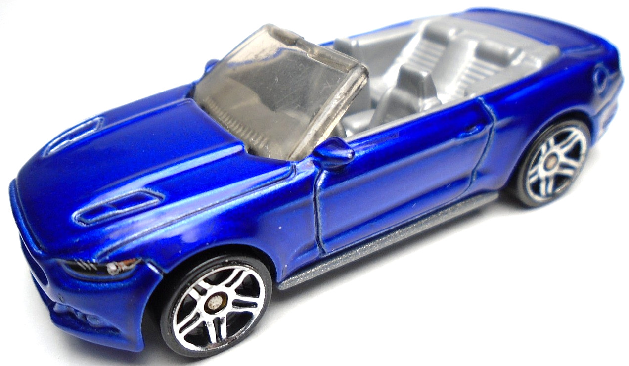 2016 HOT WHEELS 2015 FORD MUSTANG GT CONVERTIBLE BLUE DIECAST 2 3/4" CAR W/ GRAY