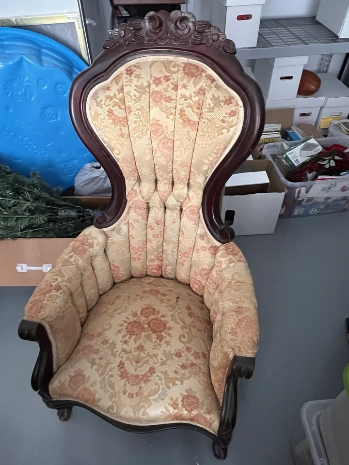 Poltrona traseira balão estilo vitoriano - Imagem 2 de 2