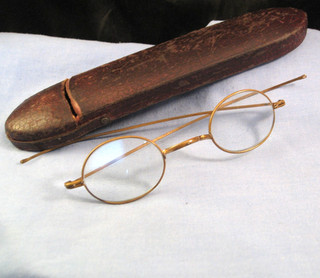 ANTIQUE VICTORIAN BRASS READING GLASSES SPECTACLES IN TRAVEL CASE POCKET BOX