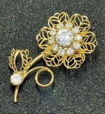 Filigree Flower Clear Rhinestone Brooch Pin Gold Tone Vintage Classic Design
