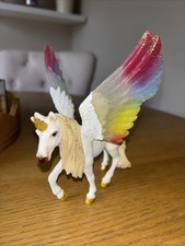 Schleich Bayala Rainbow Winged UNICORN PEGASUS Glitter Figurine