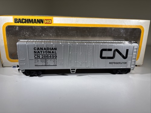 Bachmann HO Scale Canadien National CN 286499 REFRIGERATOR 51 FT Steel Reefer | Condition: New