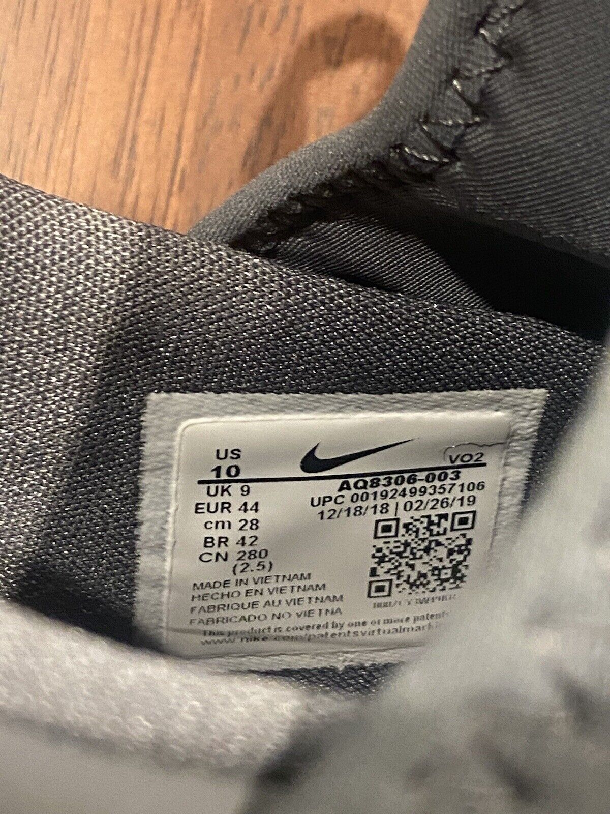 Men’s Nike Metcon Size 10, Gray - image 5
