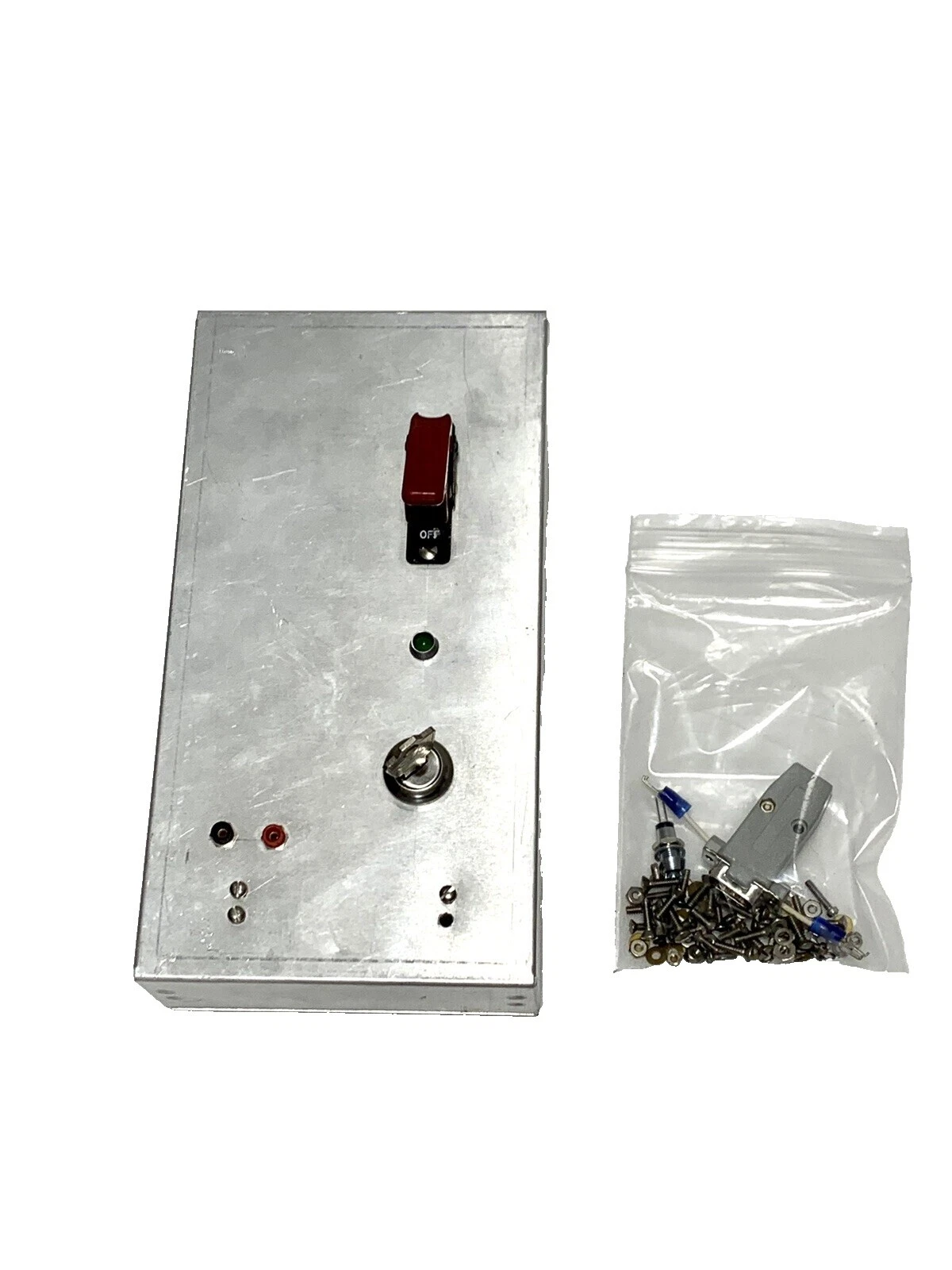 Los gabinetes y cajas eléctricas de Aluminio hágalo usted mismo