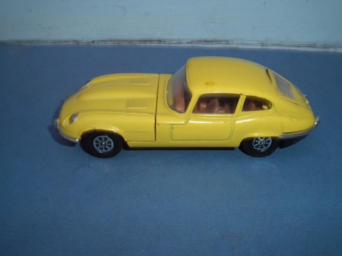 CORGI TOYS #374 JAGUAR 