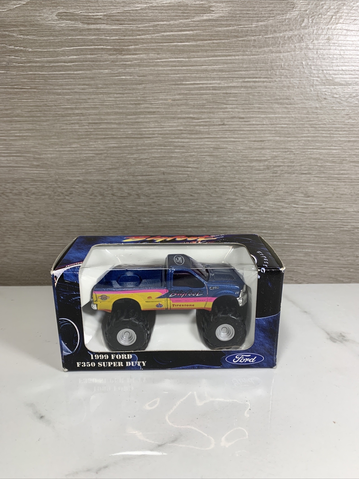 Picture 1 of 6