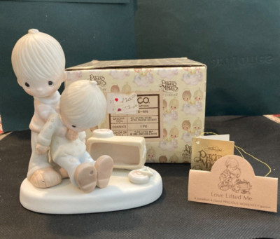 Vintage Precious Moments ''Love Lifted Me'' 1980 E-5201 No Number-Triangle mark