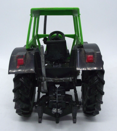 Britains 9526 - Deutz DX92 Tractor (1:32) - Original pre-loved model (ODD391) - Picture 4 of 7