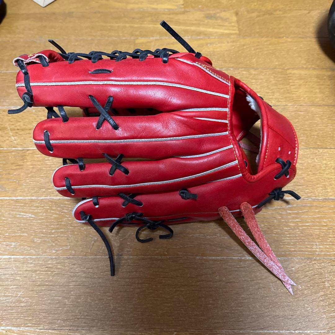 Under Armour Red Baseball Gloves Hard Steel Outsfield Strap thumbnail 4