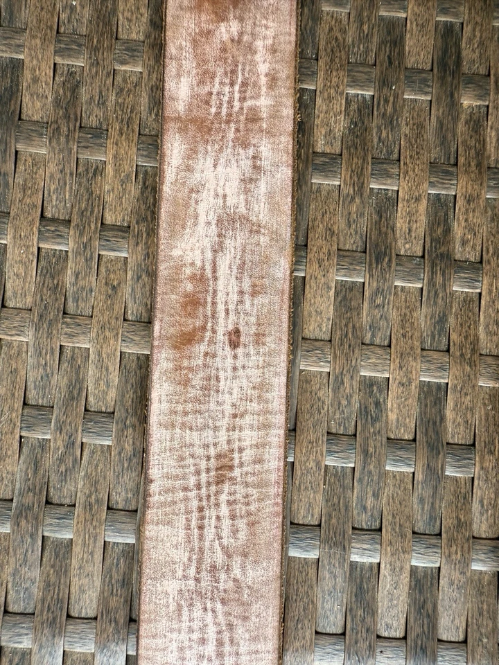 Cinturón de cuero envejecido rosa vintage JOED reciclado hecho en Estados Unidos. Talla 40 Foto 3 de 4