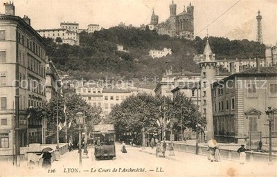 Tram Lyon Cours de l'Archeveche 