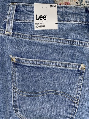 Women s Lee High Rise Bootcut 29 M