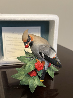 Lenox Bohemian  Waxwing 1998 Garden Bird Sculpture, Excellent Condition With Box