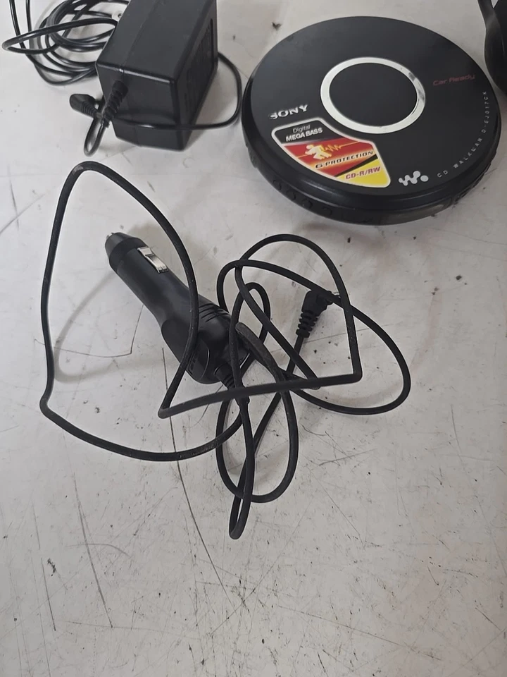 SONY CD WALKMAN D-EJ017CK AUTOFÄHIGER TRAGBARER CD-PLAYER mit OHRHÖRERN GETESTET FUNKTIONIERT - Bild 3 von 4