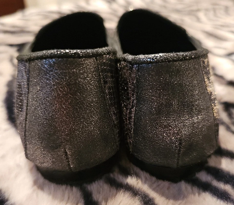 ZAPATOS PLANOS DONALD J PLINER DENDASP PARA MUJER 7,5 M PELTRE FLORAL TELA METÁLICA - USADOS EN EXCELENTE ESTADO Foto 4 de 4