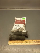 2/PACK of Genuine Meritor 20X1975 Wheel Studs, Left Hand.