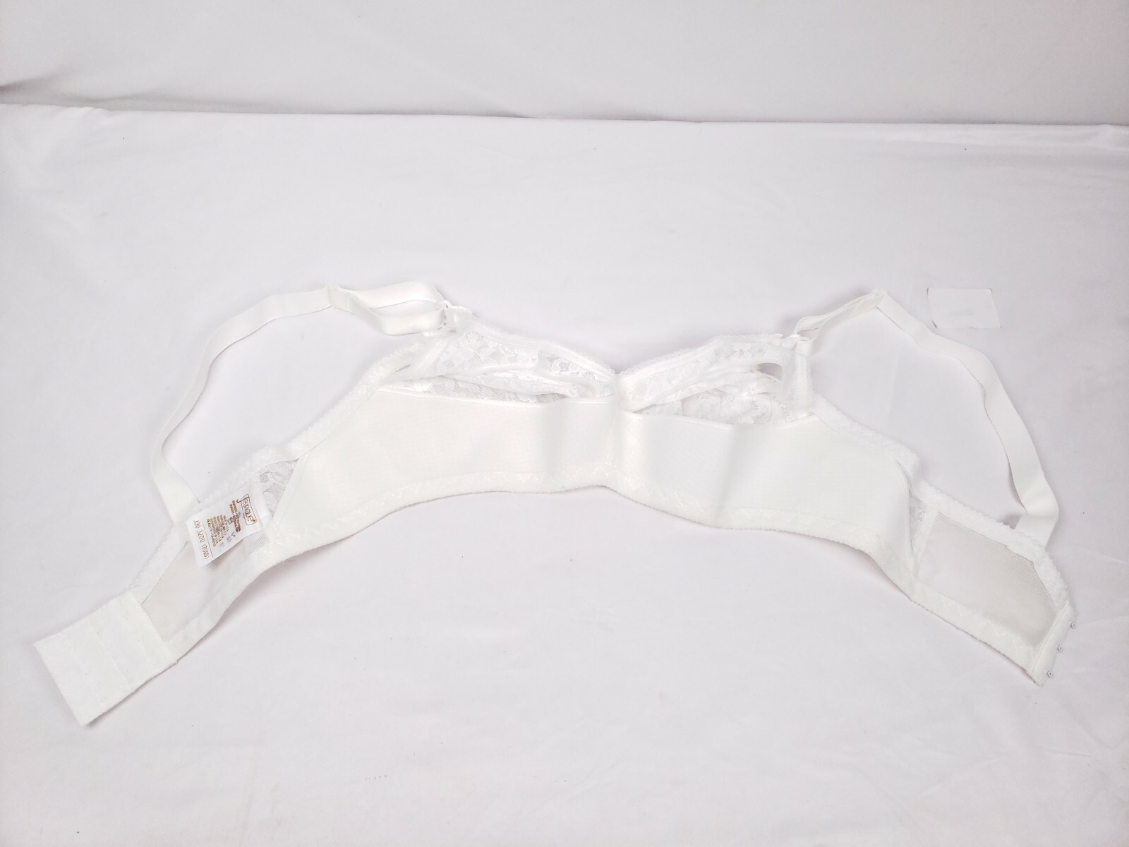Vintage JEUNIQUE Bra Style J30 White Lace Soft Cup Br… Gem