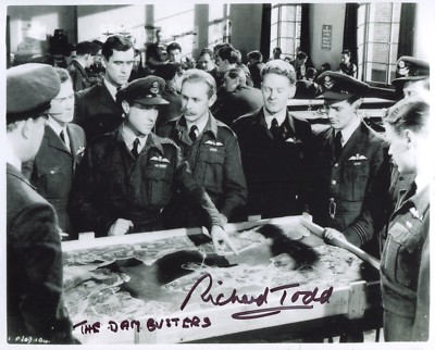 THE DAMBUSTERS Filmszene Foto signiert von Richard Todd BILD Nr. 6 - UACC HÄNDLER