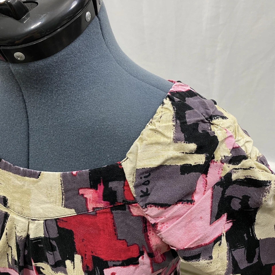 Koi Women’s Scrub Top Sz XS Style# 134PR Pink, Ivory, Black And Grey - Image 3 of 4