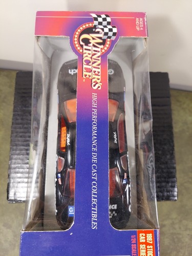 Dale Earnhardt 1996 Winner's Circle 1:24 Die-Cast Car Nascar - Picture 14 of 18
