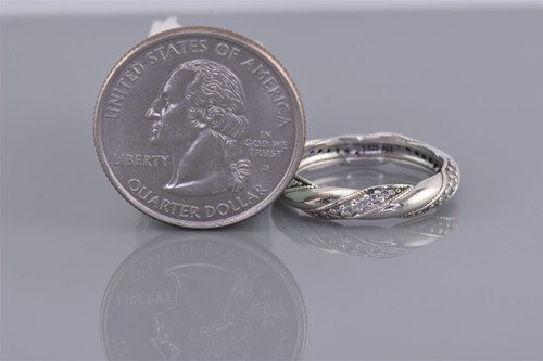 Anillo de banda de circonio cúbico retorcido de plata esterlina Pandora ALE talla 925: 7,5 - Imagen 8 de 8