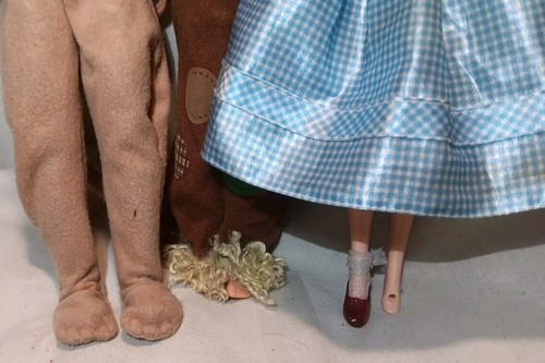 Barbie Zauberer von Oz Dorothy, feiger Löwe & Puppen & Vogelscheuche unvollständig - Bild 3 von 3