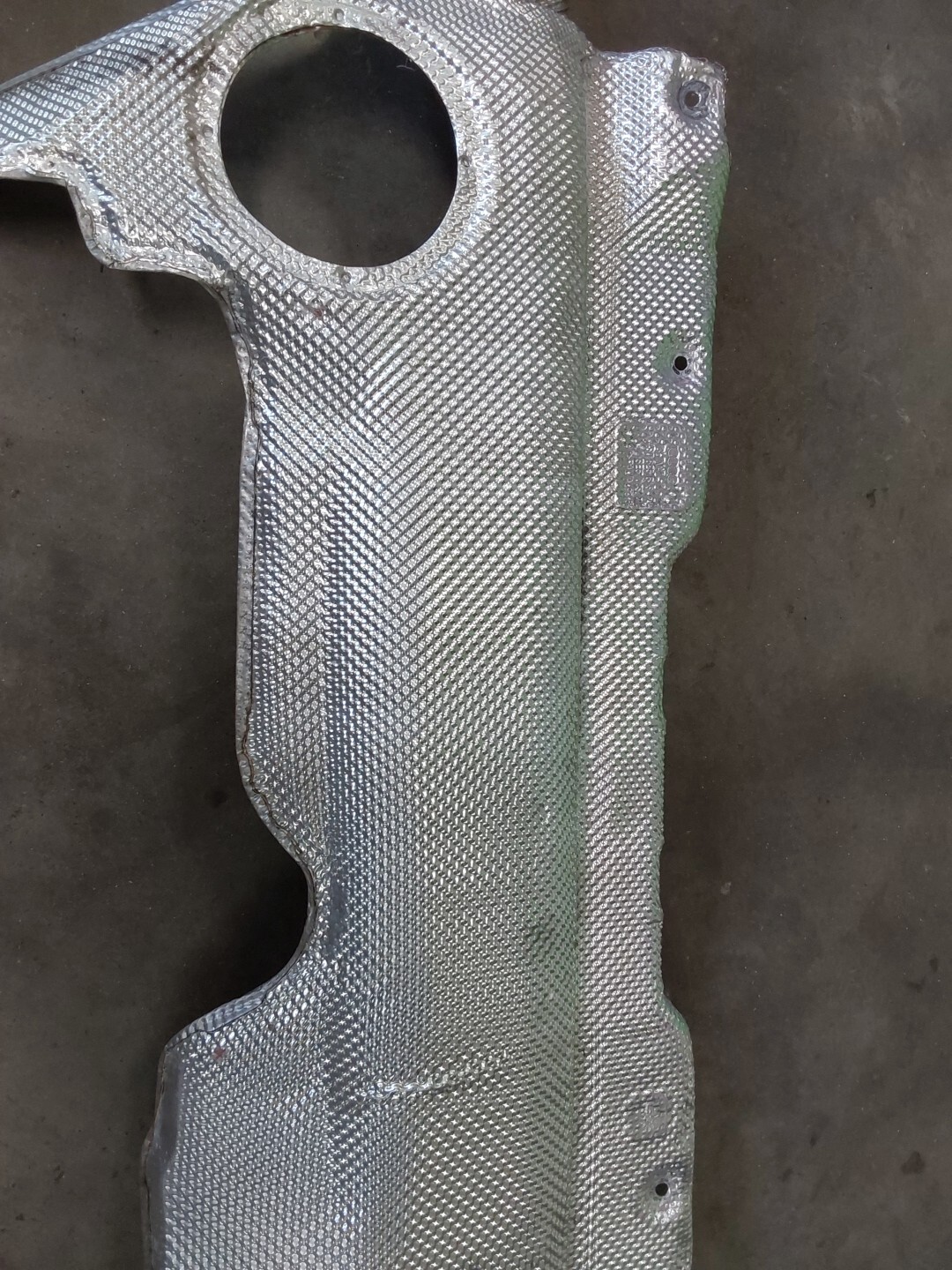 2015 Lamborghini Huracan 610-4 Rear Back Bumper Heatshield P/N 4T0825613
