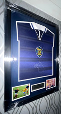 FRAMED COLIN HENDRY SIGNED SCOTLAND AUTOGRAPH SHIRT BLACKBURN ROVERS MAN CITY