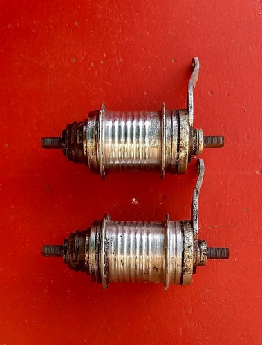 Zwei Torpedo Dreigang Naben 36 Loch Modell 55