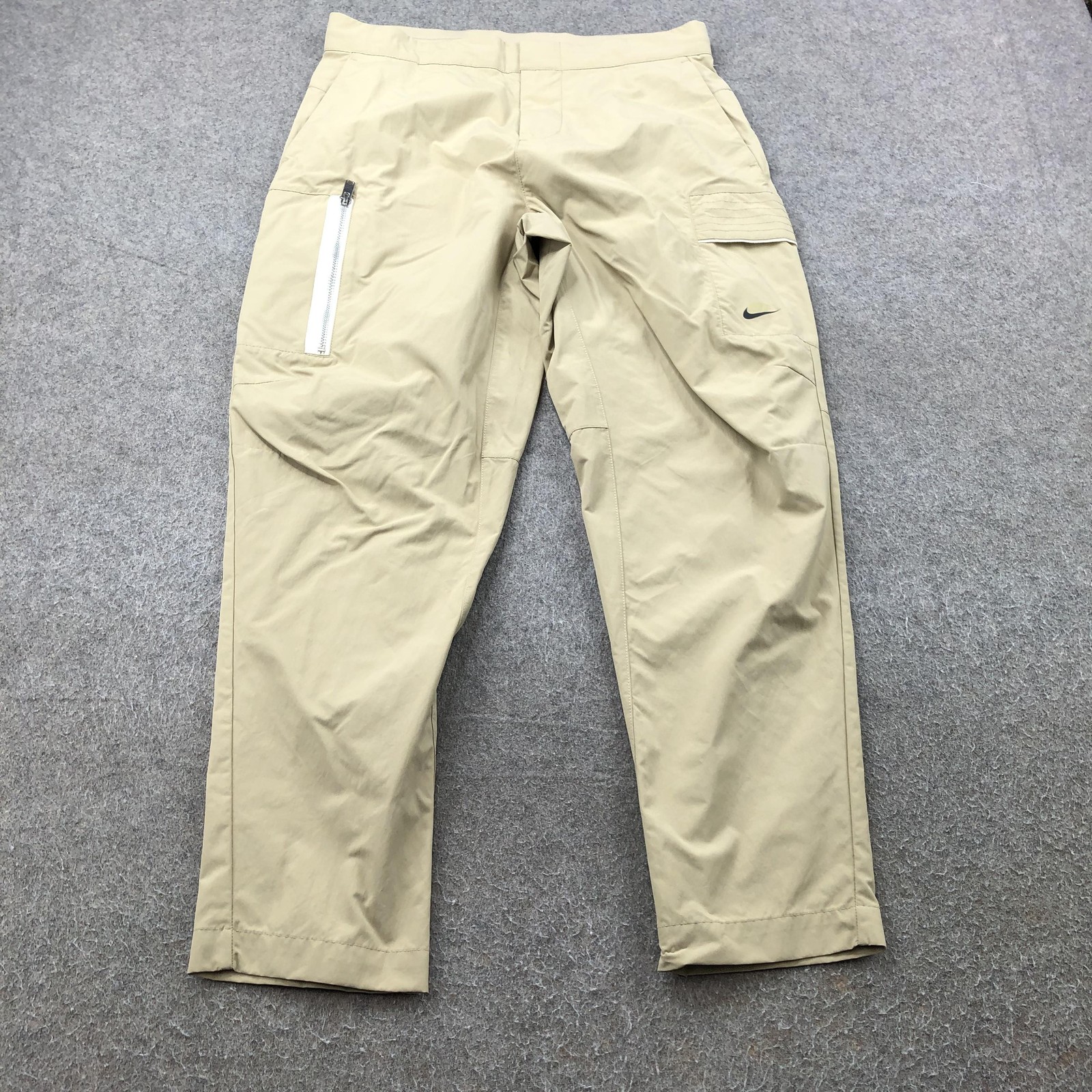 Mens 30 Khaki Cargo Zip Pocket Golf Hiking Outdoor Tech Athl