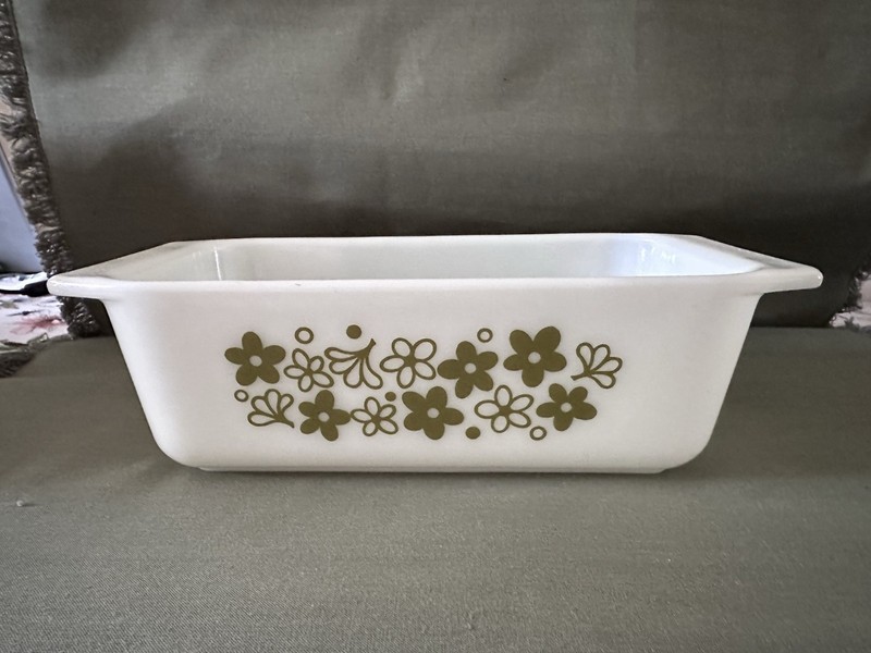 PYREX 213 Milk Glass Loaf Pan 1 1/2 Qt White/Spring  Blossom green/Daisy Vintage