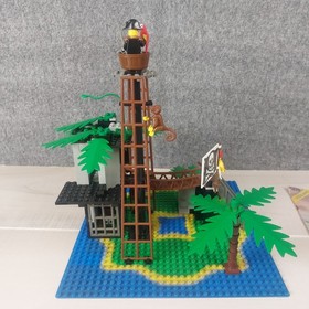 LEGO 6270 Pirates: Forbidden Island & Instruction Booklet Near Complete