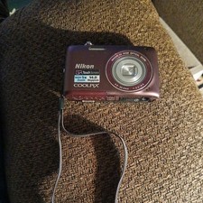 Nikon S4100 Coolpix Digital Camera 14MP, 5X Optical Plum Charger,Battery Only (F