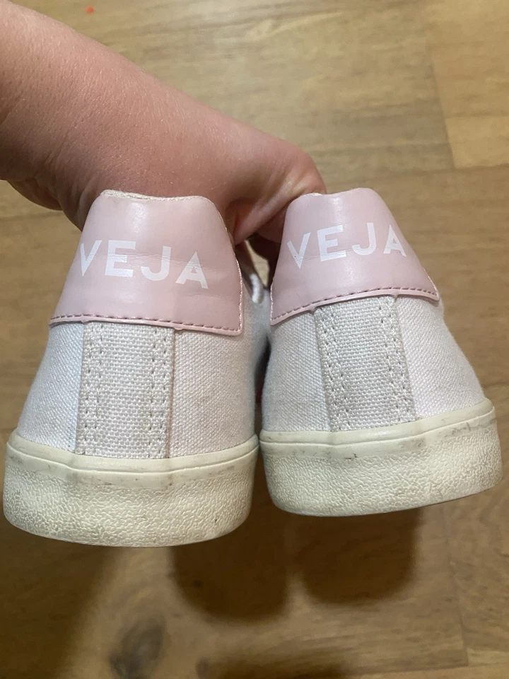 Veja Esplar White Canvas Sneakers with Red and Pink Accents size 39 or US 8 - Image 3 of 4