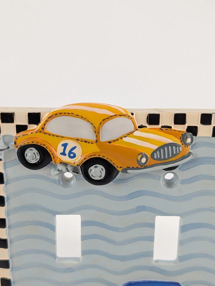 Выключатель света Borders Unlimited для комнаты мальчика гоночные автомобили с двойными стенками - Изображение 2 из 4