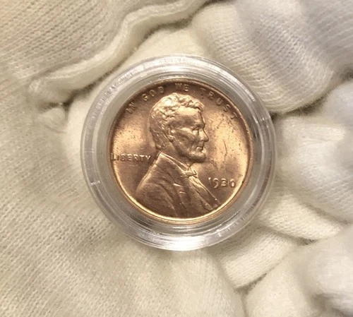 1930 WHEAT PENNY IN UNCIRCULATED MINT CONDITION. DEPRESSION ERA MONEY.