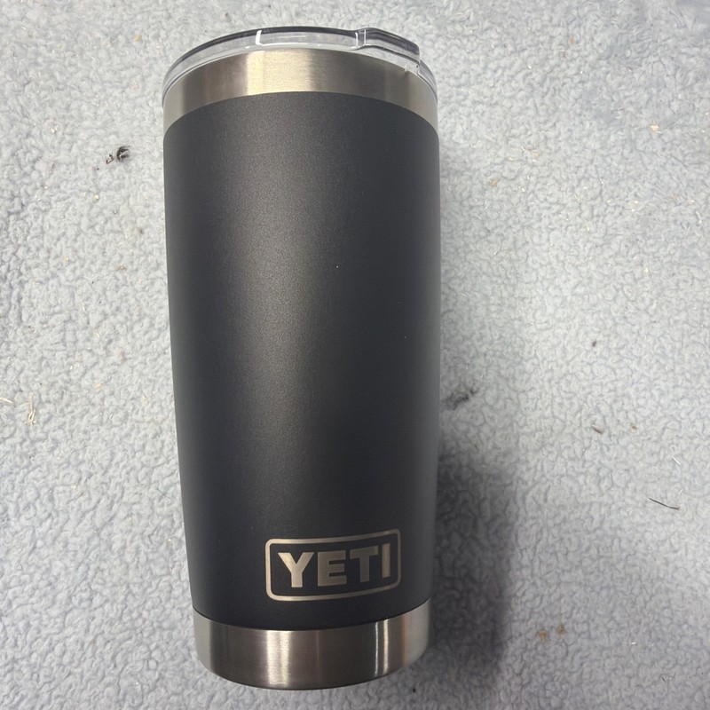YETI Black 20 Oz Rambler with MagSlider Lid - Charcoal
