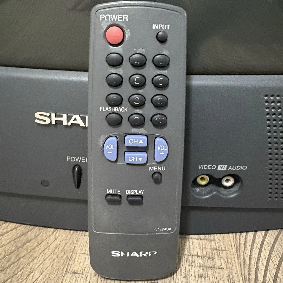 Sharp 19R-M100 19” CRT TV Retro Gaming Television With Remote - Tested  – AV - Image 2 of 4